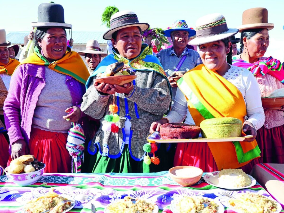 Women farmers in the southern Andes in Peru. Photo Golda Fuentes