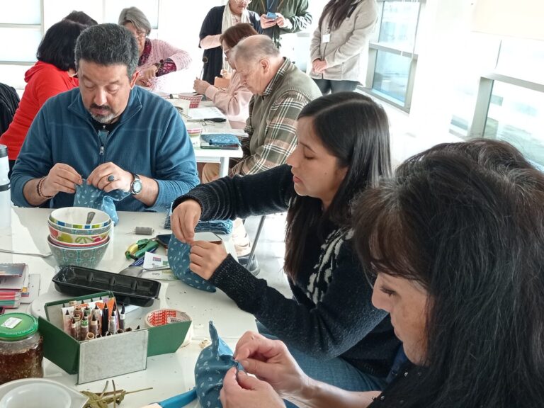 Personas en una mesa